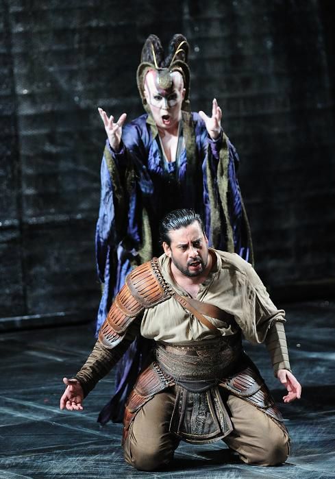 Marcelo Alvares als Radames en Dolora Zajick als Amneris.