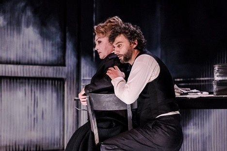 Stefania Tolz en Jonas Kaufmann als Santuzza en Turiddu in 