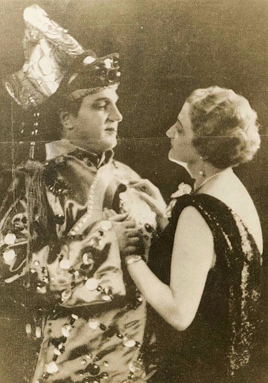 Terug Vera Schwarz en Richard Tauber tijdens de eerste opvoering te berlijn in 1929.
