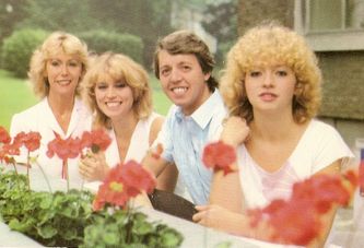 Baccara Beker 1981 met Lily Castel, Nancy Dee, Danny Sinclair en Patty Devick.