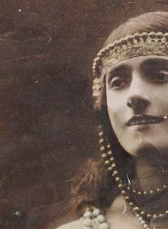 Marthe Davelli creëerde de rol van Princes Saamcheddine in de opera van Henri Rabaud in 1914.