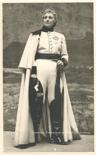 Vina Bovy (1900-1983) als l'Aiglon Gent 1950. Foto: Operabilia.