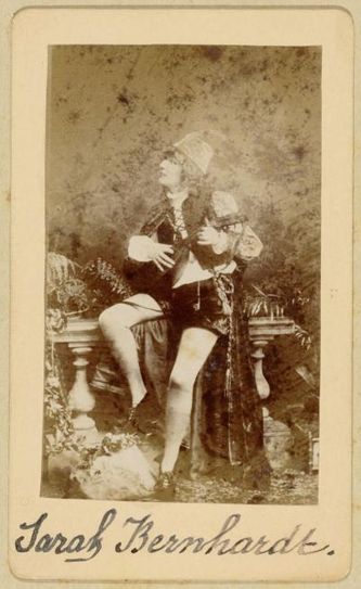 Sarah Bernhardt als jonge troubadour Zanetto in 